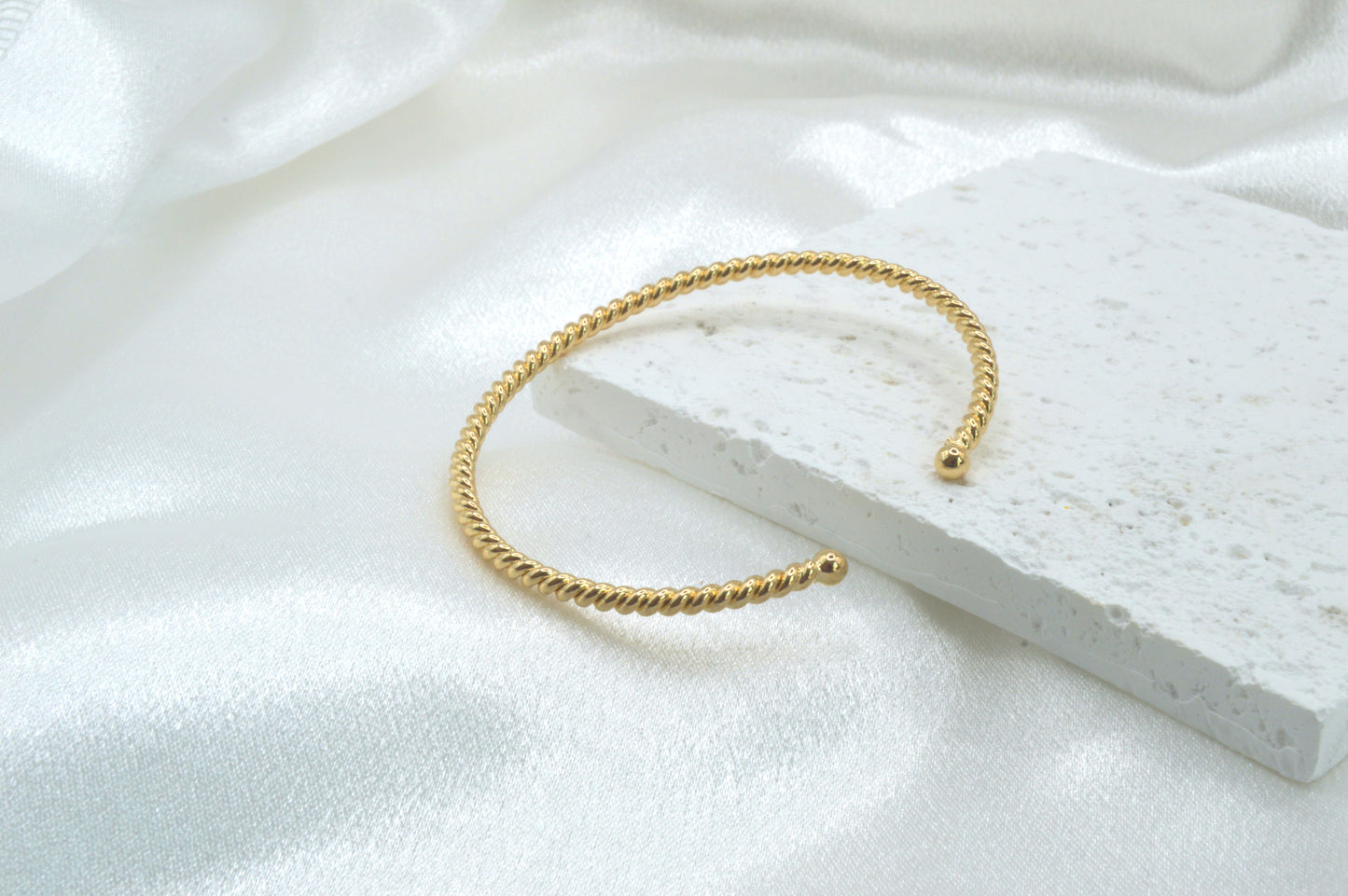 Twisted Bangle Bracelet