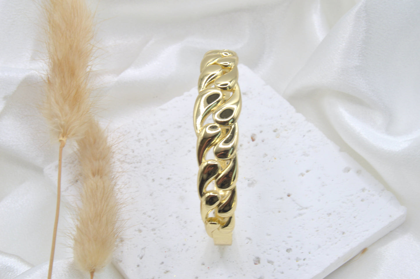Drops design Bangle