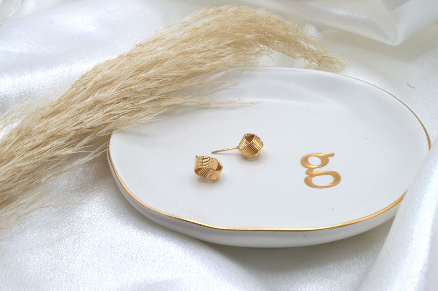 Love Knot Stud