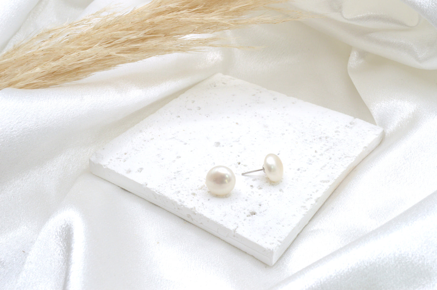 7MM Freshwater Pearl Stud