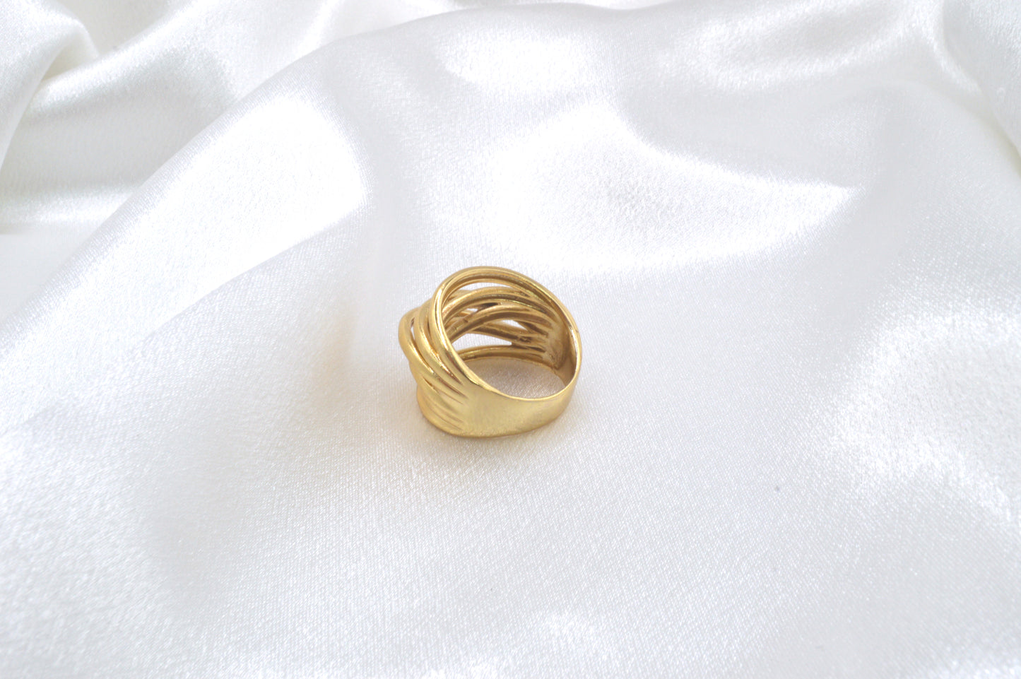 Modern Multilayer Ring