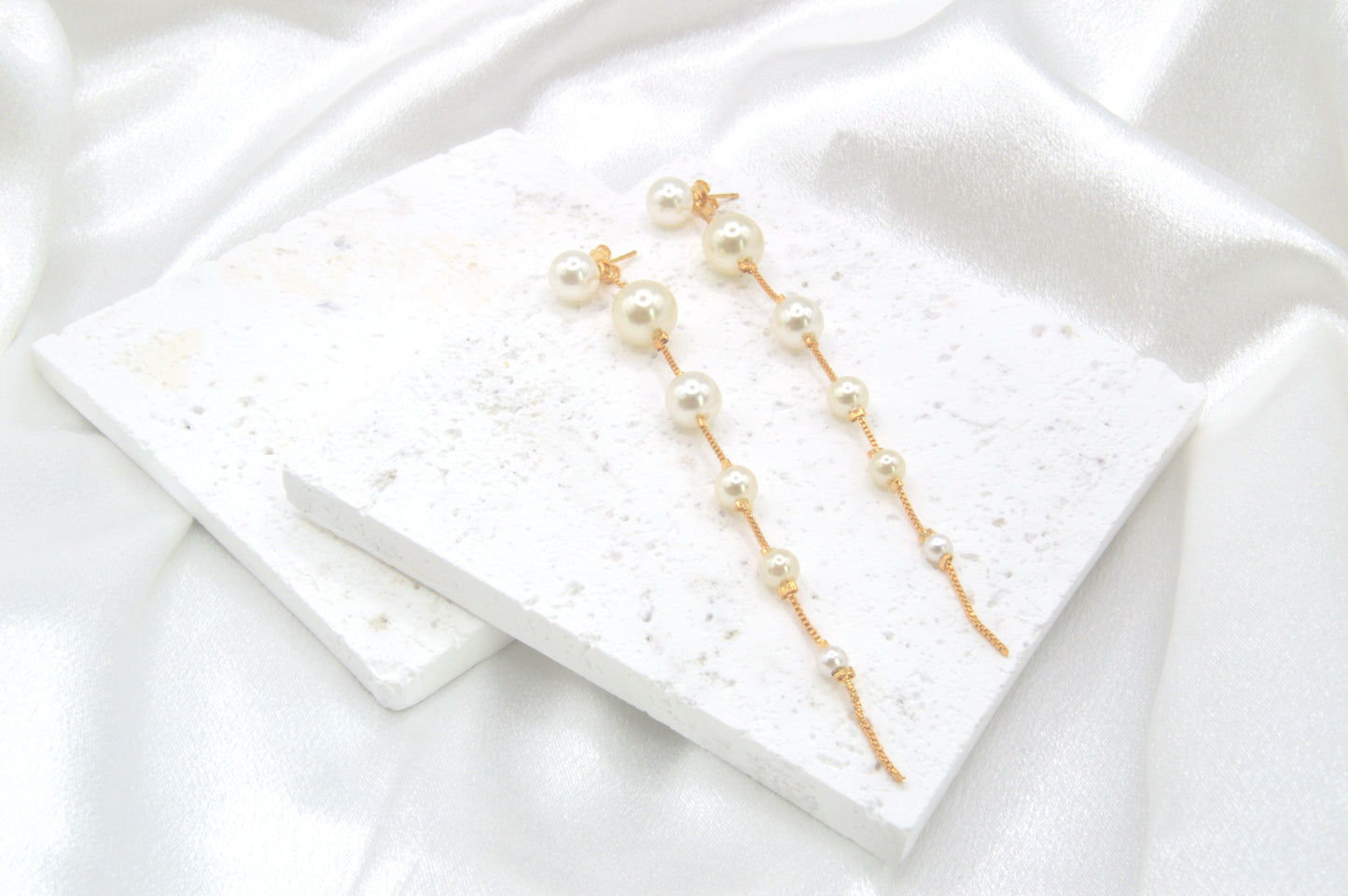 Pearl Dangle Earrings