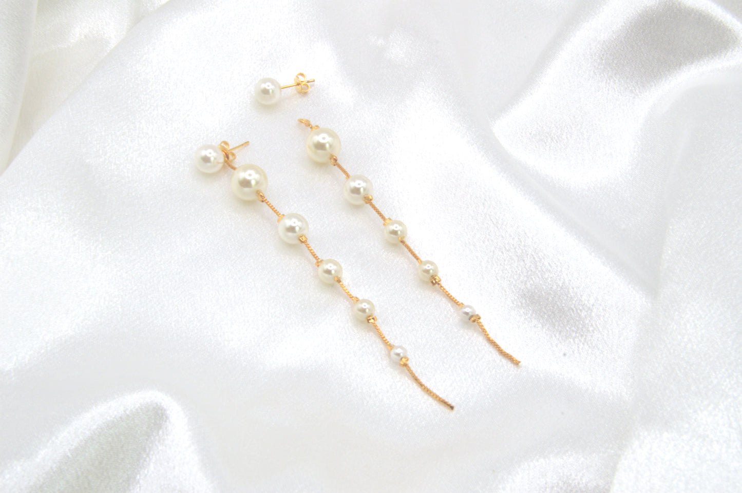 Pearl Dangle Earrings