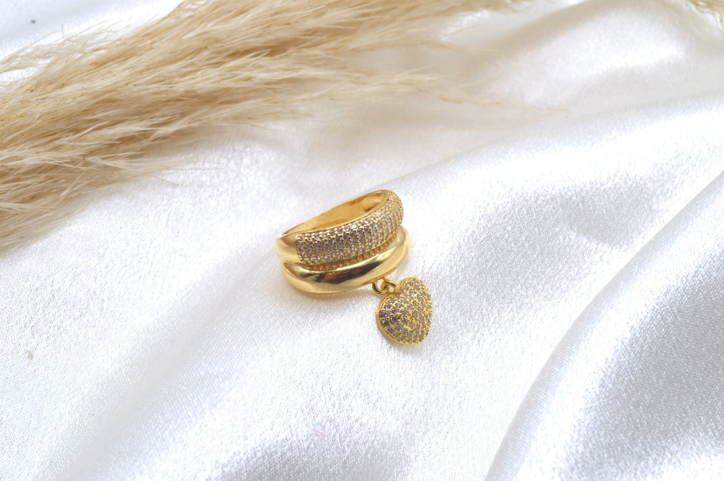 Heart Dangle Pave Ring