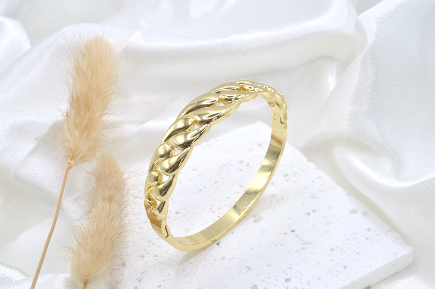 Drops design Bangle