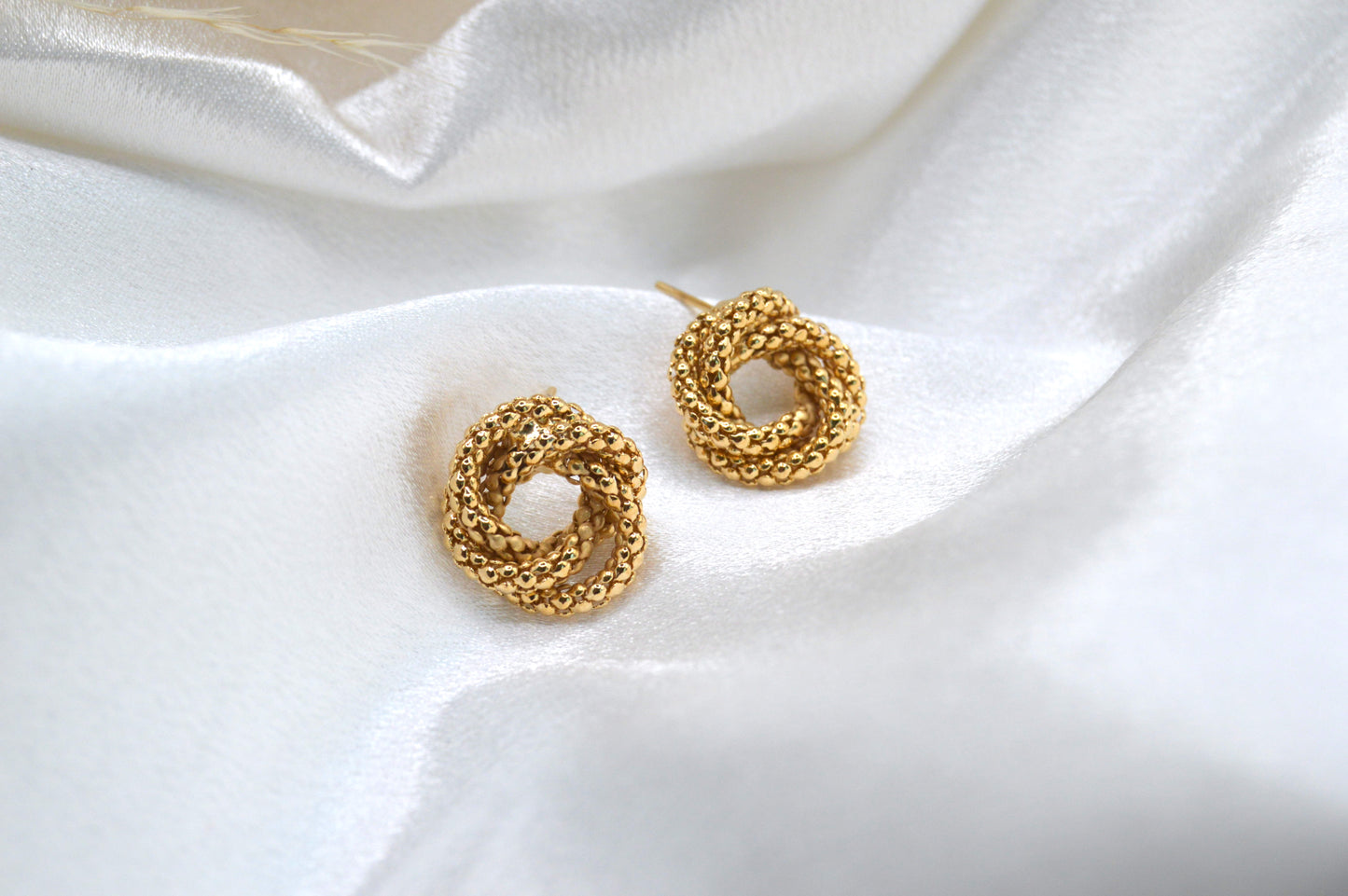 Lustre Loop studs Earrings