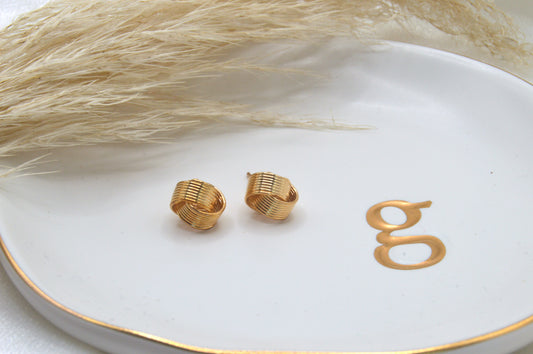 Love Knot Stud