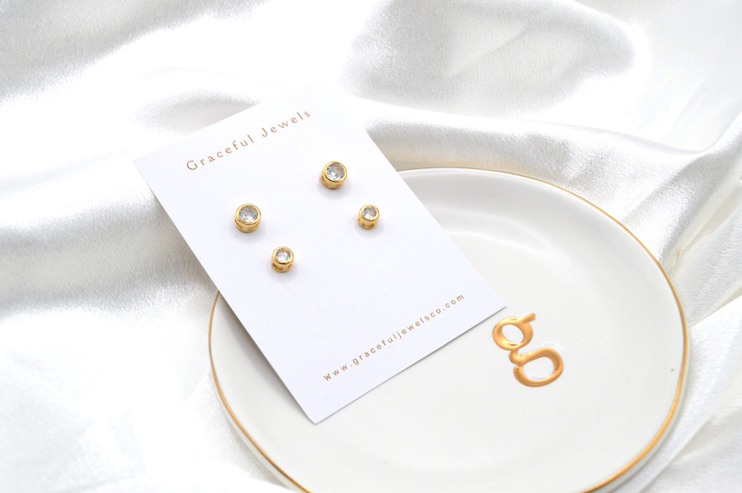 Two Round Cz Studs Earrings