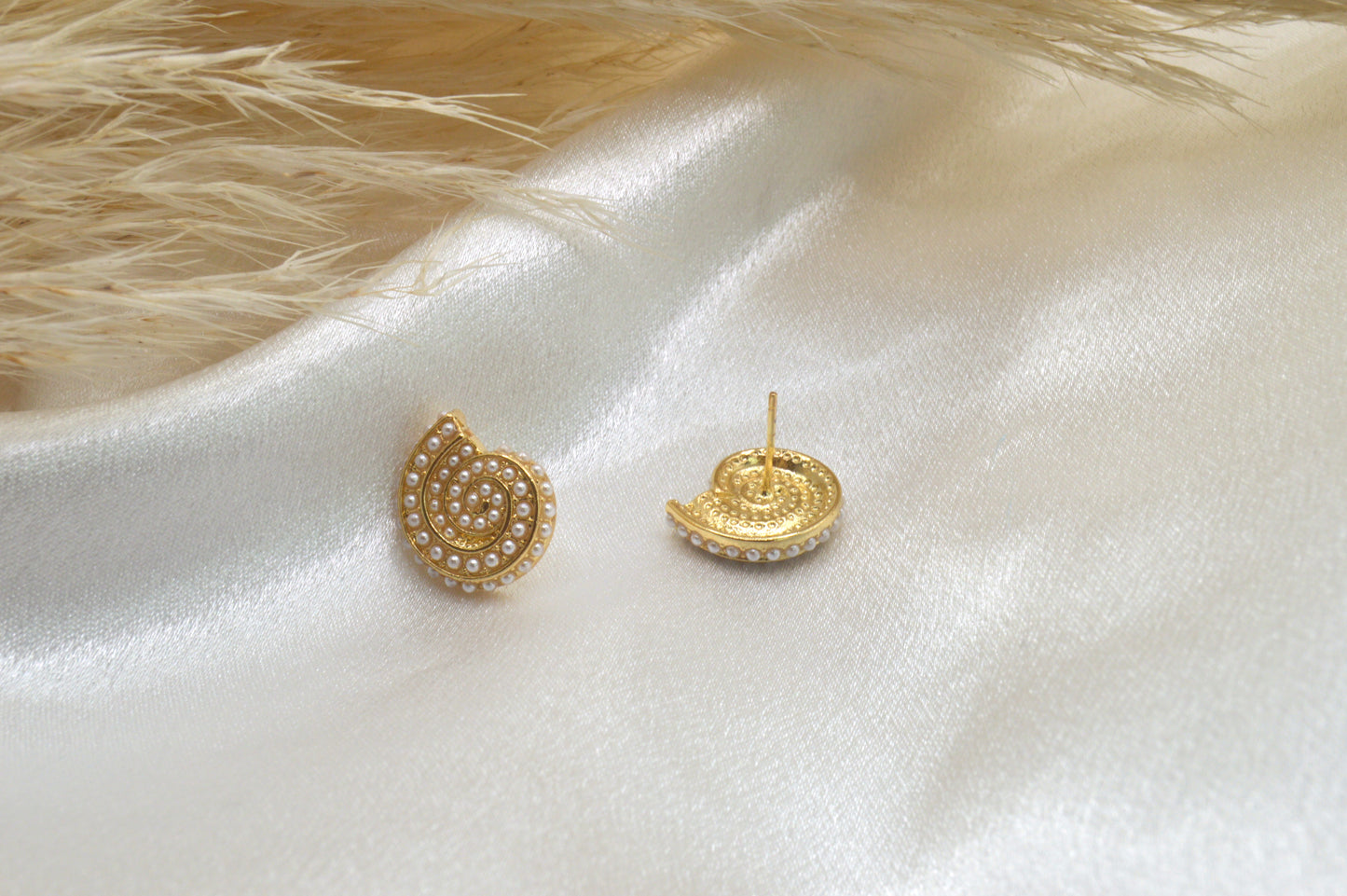 Vintage Pearl Nautilus Studs