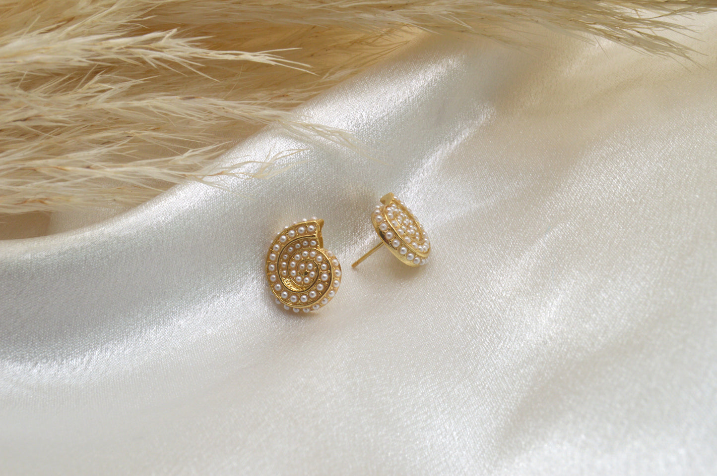 Vintage Pearl Nautilus Studs