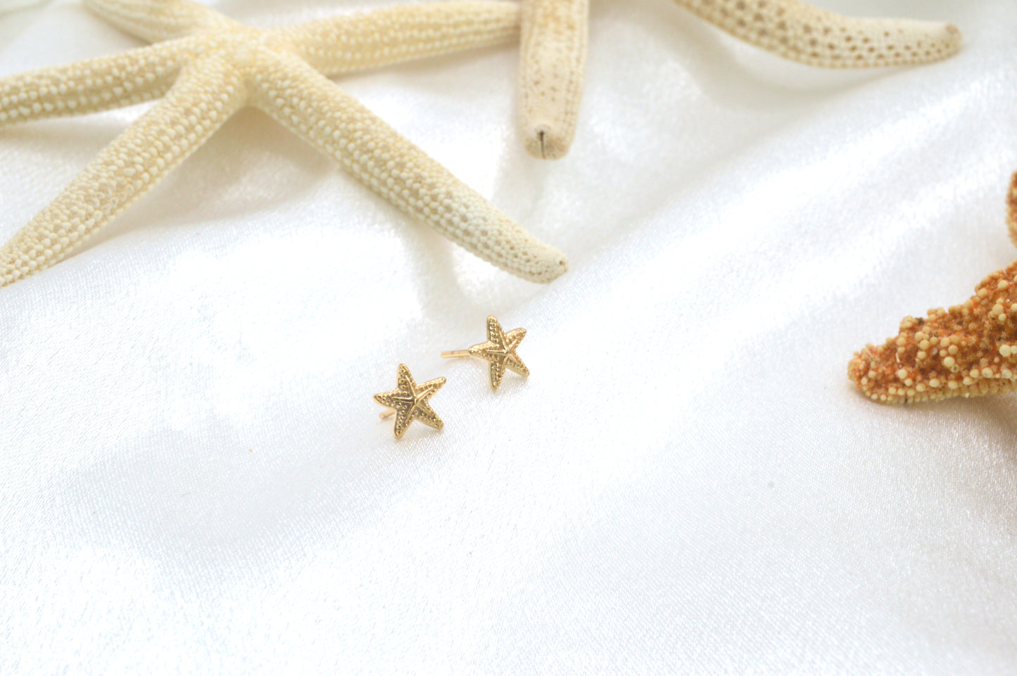 Dainty Starfish Stud